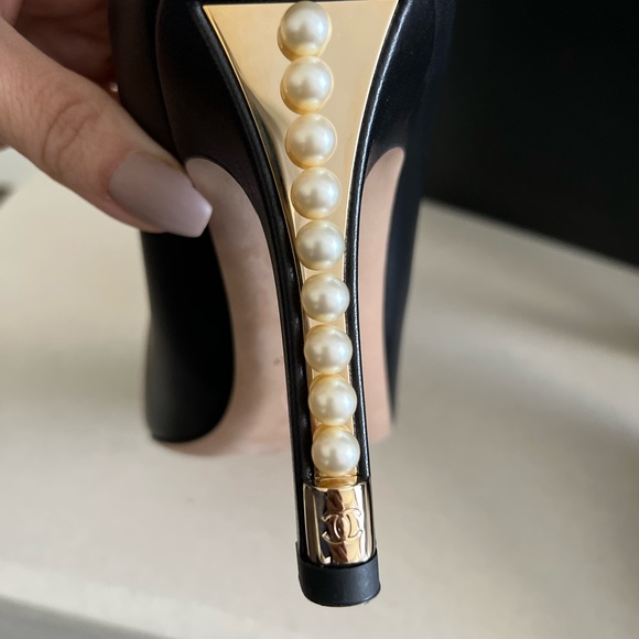 Chanel pumps - Picture 3 of 5